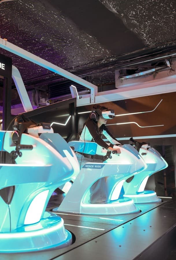 Immersive VR Adventures, Modern VR gaming technology